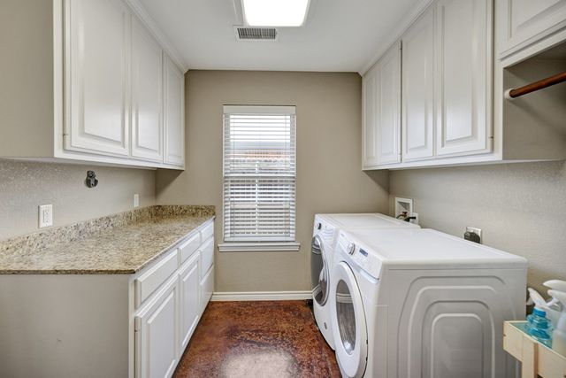 5803 Sabine Dr, Midland, TX 79707