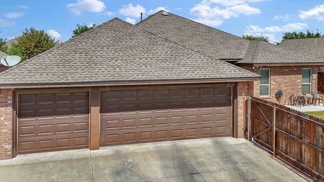 5803 Sabine Dr, Midland, TX 79707