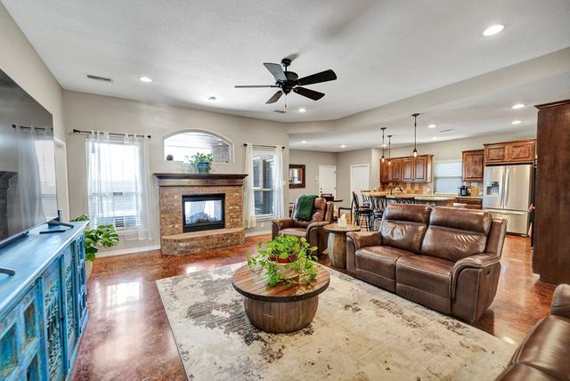 5803 Sabine Dr, Midland, TX 79707