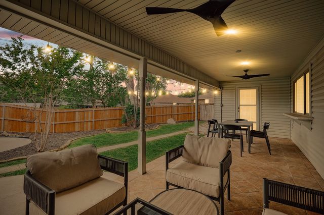1208 Mayleaf Drive, Irving, TX 75060