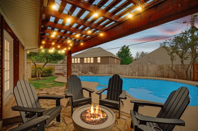 1208 Mayleaf Drive, Irving, TX 75060