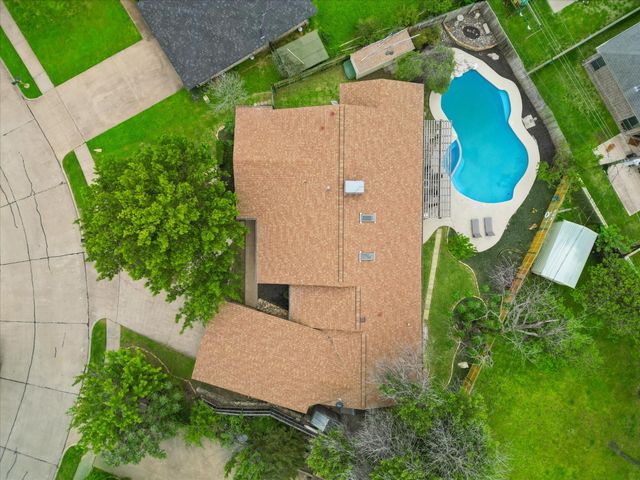 1208 Mayleaf Drive, Irving, TX 75060