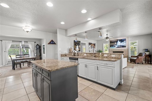 384 VIEDMA STREET, Punta Gorda, FL 33983