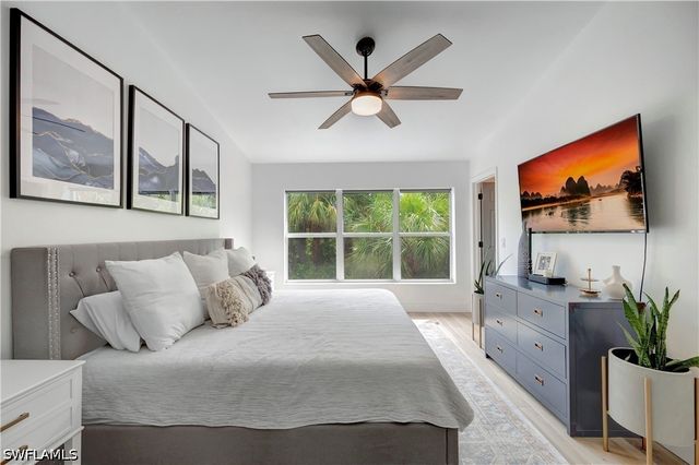 16082 Caldera LN, Naples, FL 34110