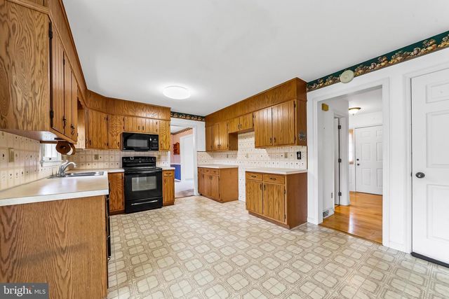 155 FREEDOM VALLEY CIR, Coatesville, PA 19320