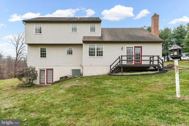 155 FREEDOM VALLEY CIR, Coatesville, PA 19320