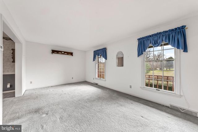 155 FREEDOM VALLEY CIR, Coatesville, PA 19320