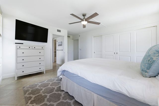 3000 NE 48th Court 406, Lighthouse Point, FL 33064