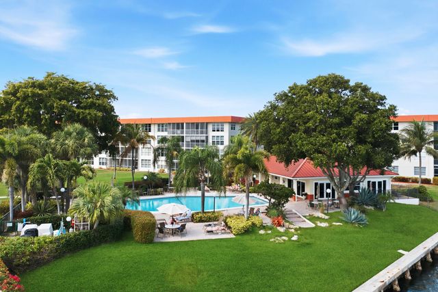 3000 NE 48th Court 406, Lighthouse Point, FL 33064