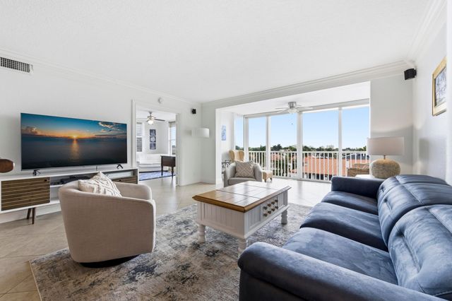 3000 NE 48th Court 406, Lighthouse Point, FL 33064