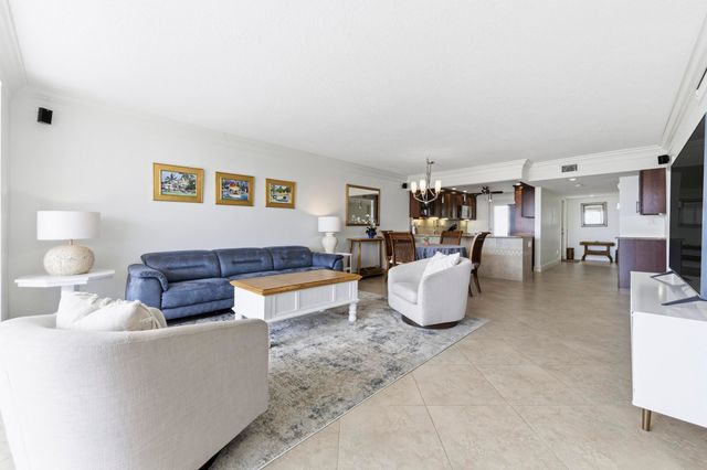 3000 NE 48th Court 406, Lighthouse Point, FL 33064