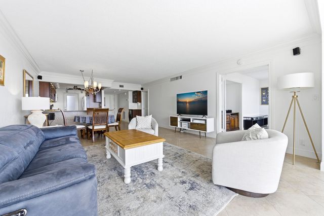 3000 NE 48th Court 406, Lighthouse Point, FL 33064