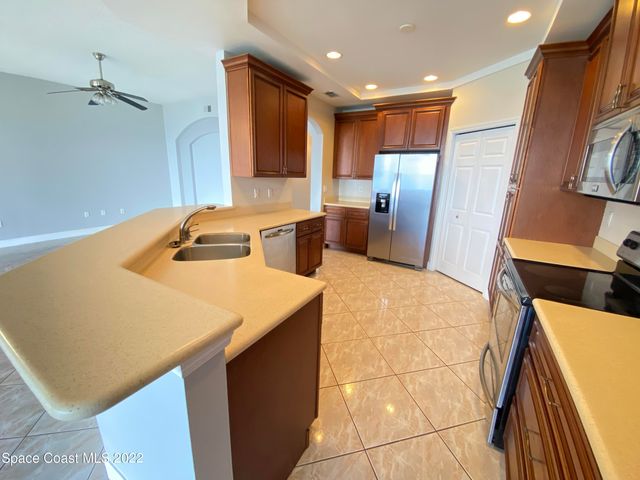 1835 Minutemen Causeway 103, Cocoa Beach, FL 32931