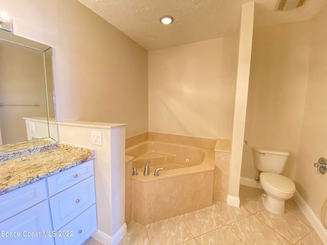 1835 Minutemen Causeway 103, Cocoa Beach, FL 32931