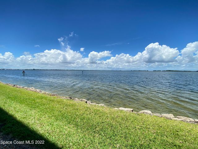1835 Minutemen Causeway 103, Cocoa Beach, FL 32931