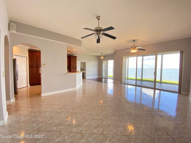 1835 Minutemen Causeway 103, Cocoa Beach, FL 32931