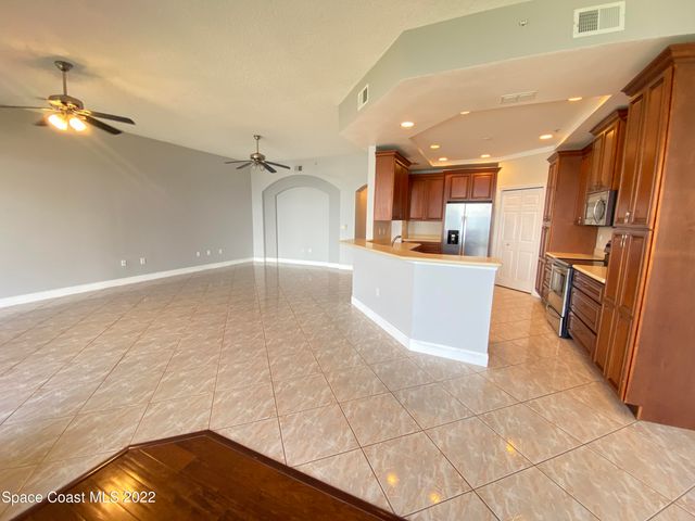 1835 Minutemen Causeway 103, Cocoa Beach, FL 32931