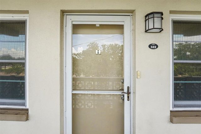 951 79TH AVENUE N APT 322, St Petersburg, FL 33702