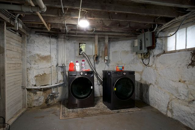 22-24 James St, Quincy, MA 02169