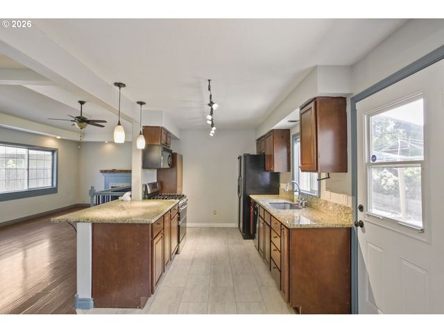 6314 Se JENNINGS Ave, Milwaukie, OR 97267