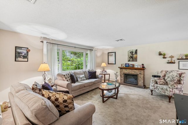 6 Hillcrest Road, Bethel, CT 06801