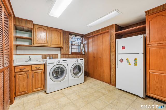 6 Hillcrest Road, Bethel, CT 06801