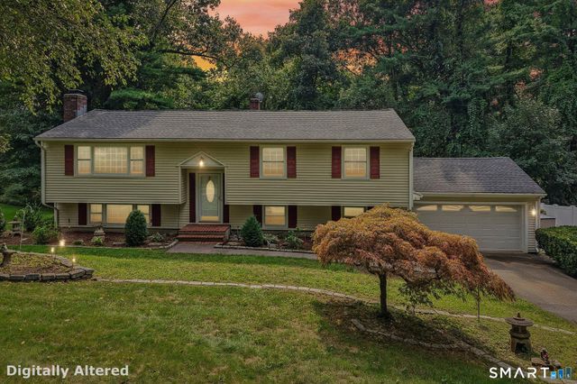 6 Hillcrest Road, Bethel, CT 06801
