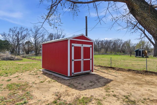 701 E 57th St S, Wichita, KS 67216