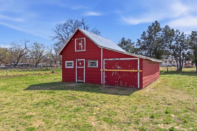 701 E 57th St S, Wichita, KS 67216