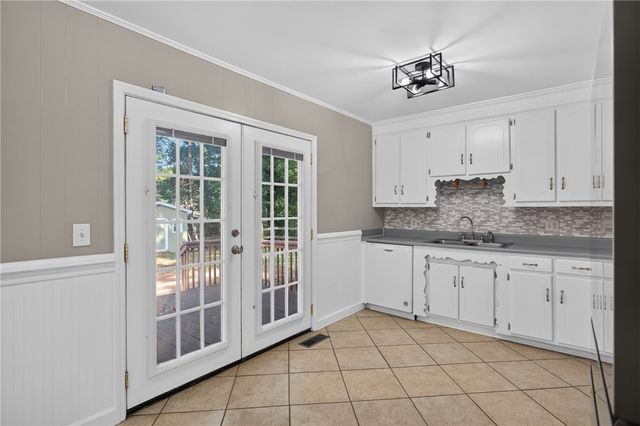 202 Hemlock Avenue, Anderson, SC 29625