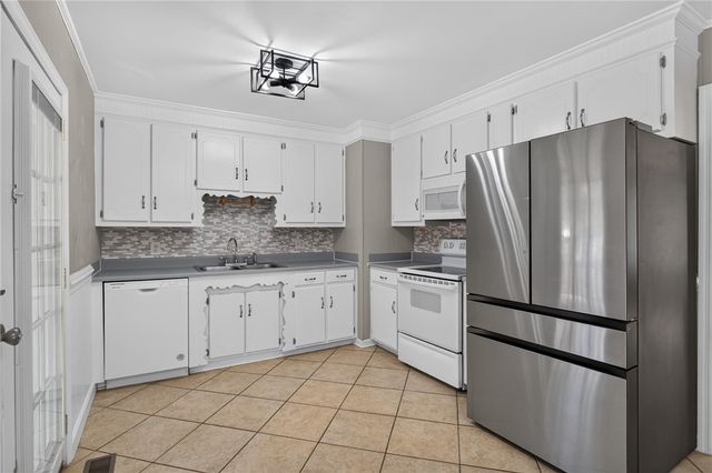 202 Hemlock Avenue, Anderson, SC 29625