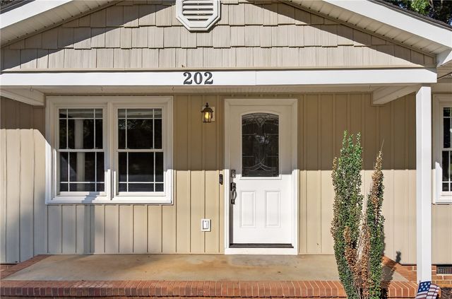 202 Hemlock Avenue, Anderson, SC 29625