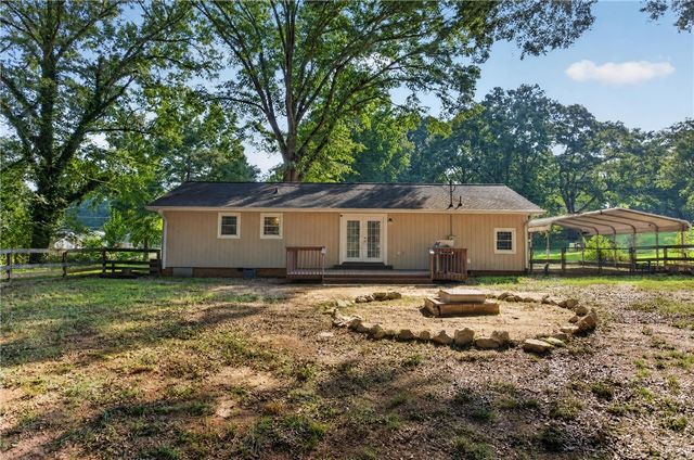 202 Hemlock Avenue, Anderson, SC 29625