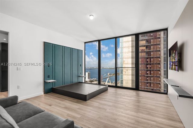 20 NE 11th Street 5102, Miami, FL 33132