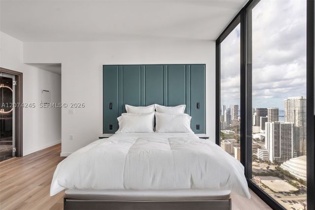 20 NE 11th Street 5102, Miami, FL 33132