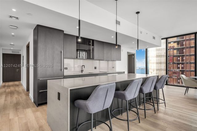 20 NE 11th Street 5102, Miami, FL 33132