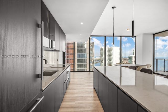 20 NE 11th Street 5102, Miami, FL 33132