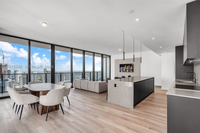 20 NE 11th Street 5102, Miami, FL 33132