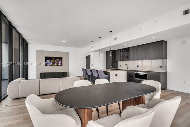 20 NE 11th Street 5102, Miami, FL 33132