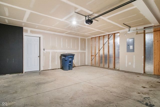 2227 S F Street, Elwood, IN 46036