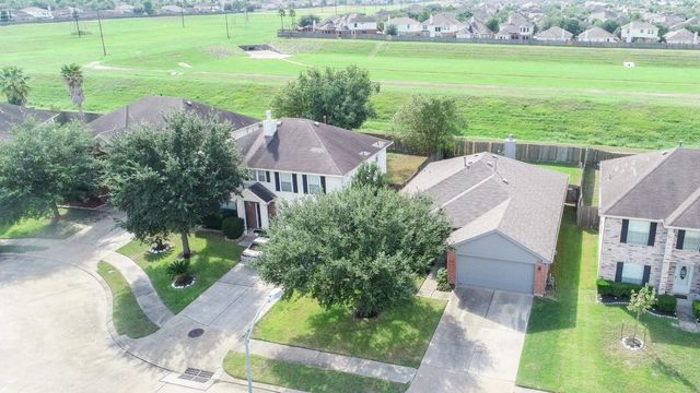 9215 Dunain Park Court, Houston, TX 77095