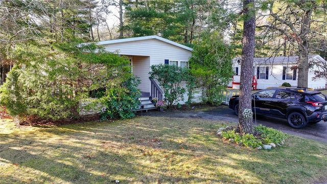 15 Kelly Lane, Coventry, RI 02816