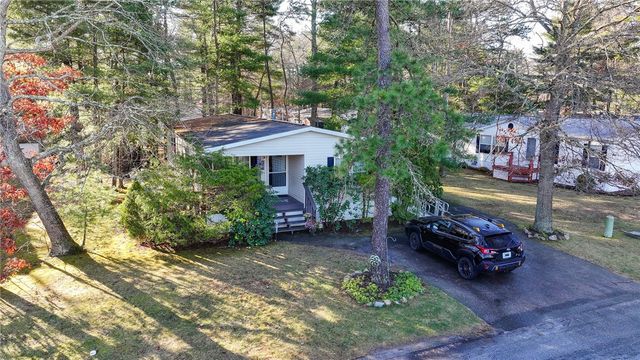 15 Kelly Lane, Coventry, RI 02816