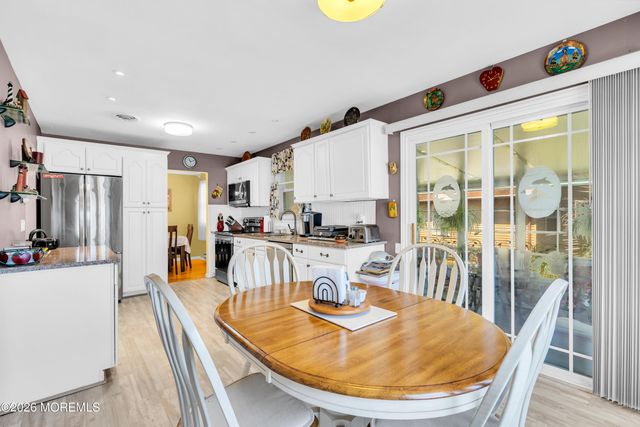 65 Chelsea Drive, Whiting, NJ 08759