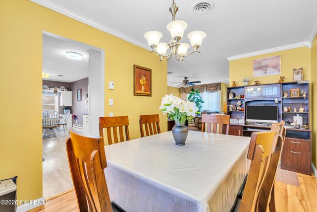 65 Chelsea Drive, Whiting, NJ 08759