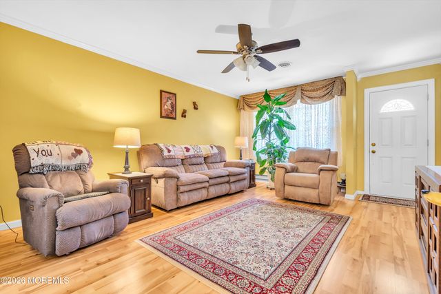 65 Chelsea Drive, Whiting, NJ 08759