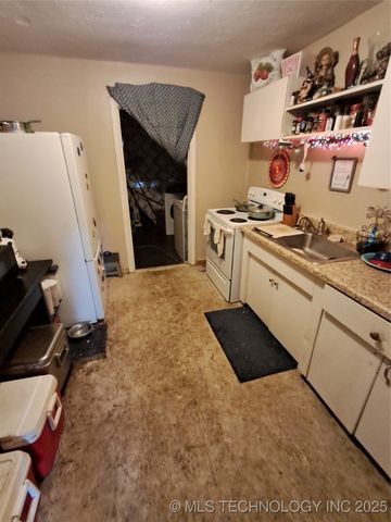 327 Ash, Ardmore, OK 73401