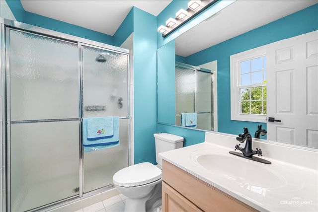 4303 Ariel Court, Naperville, IL 60564
