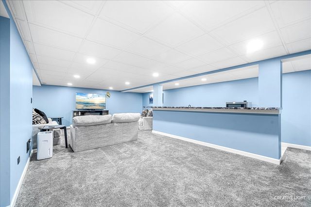 4303 Ariel Court, Naperville, IL 60564