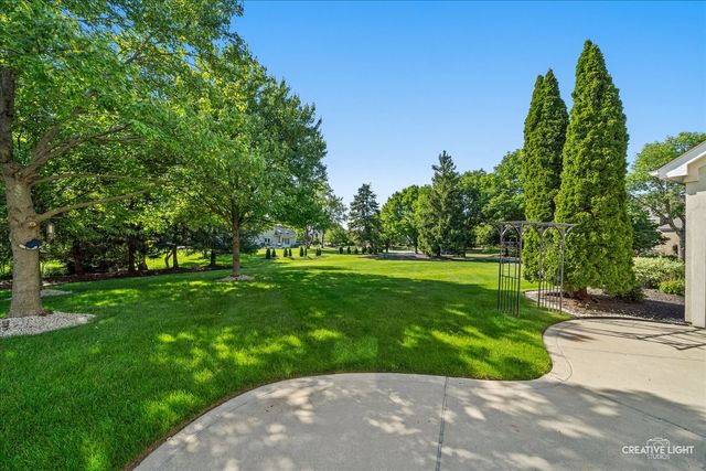 4303 Ariel Court, Naperville, IL 60564